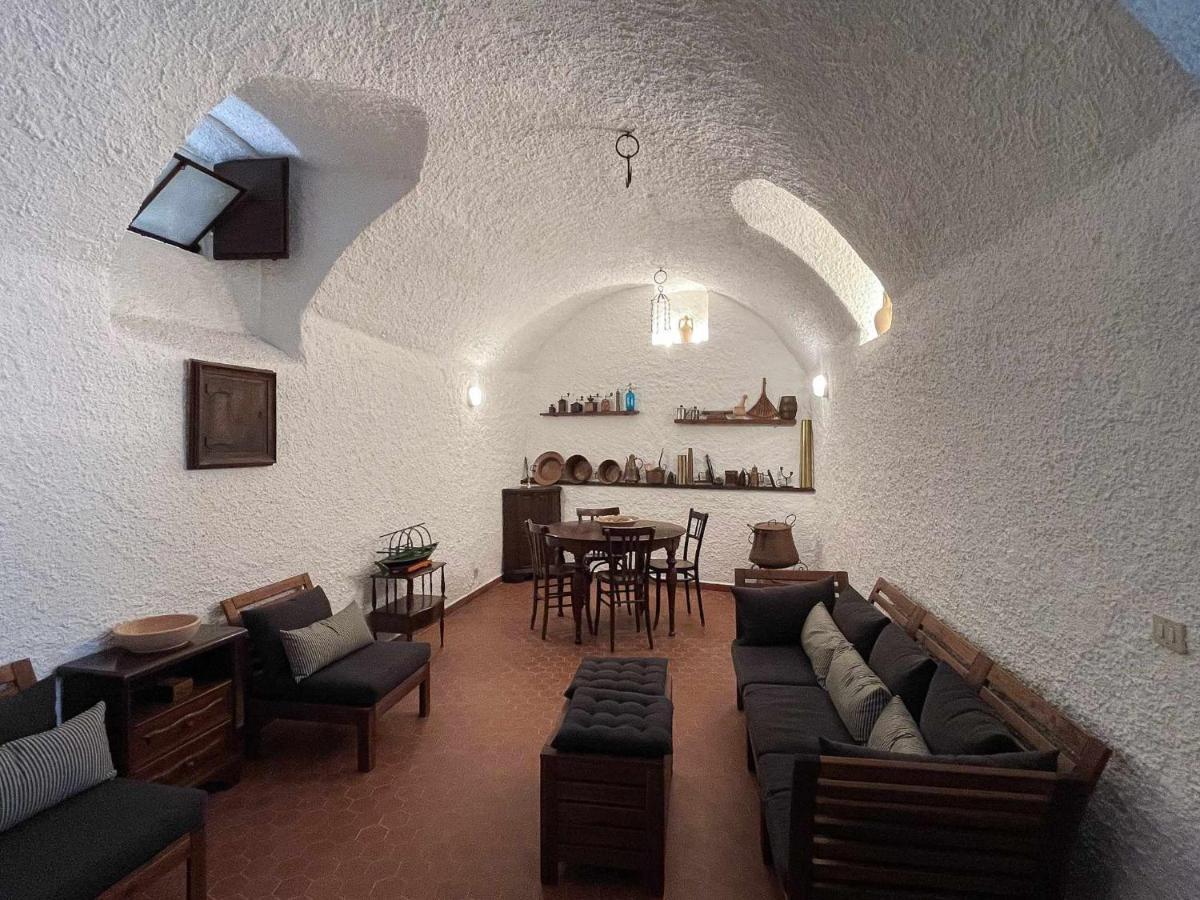 בלאג'יו Il Convento Ancient Apartment With Private Garden מראה חיצוני תמונה